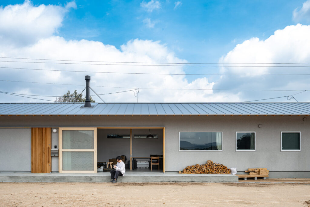余白と水景の家 ～暮らしの主役は、季節と時間 ～